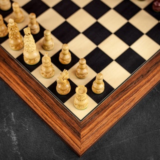 Detailed Carved Wooden Chess Pieces With Deluxe Black Chess Board - Large