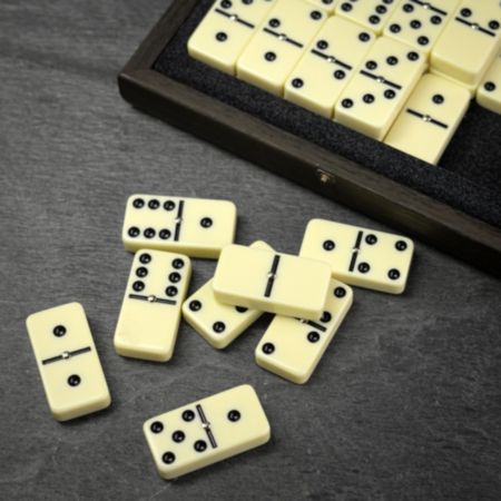 Manopoulos Domino Set in Dark Wood Presentation Box